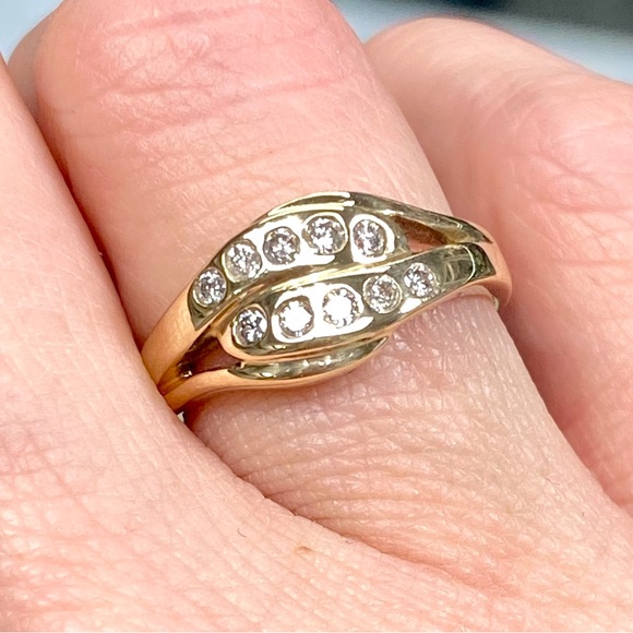 10k Yellow Gold 0.75 Carat Diamond Swirl Dome Band Ring - Picture 10 of 12
